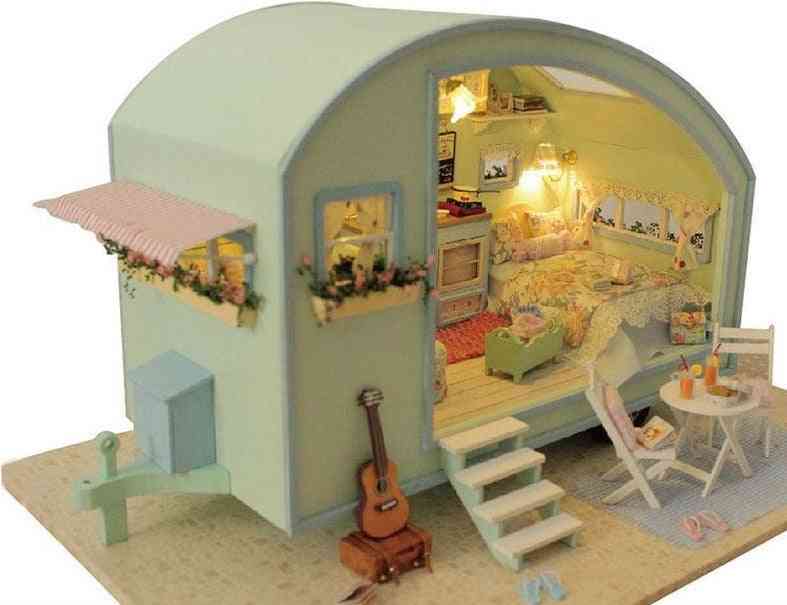 Doll House Handcraft Miniature With Light Furniture