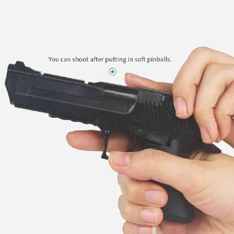 Muoviset pistoolimalliset lelut lapsille