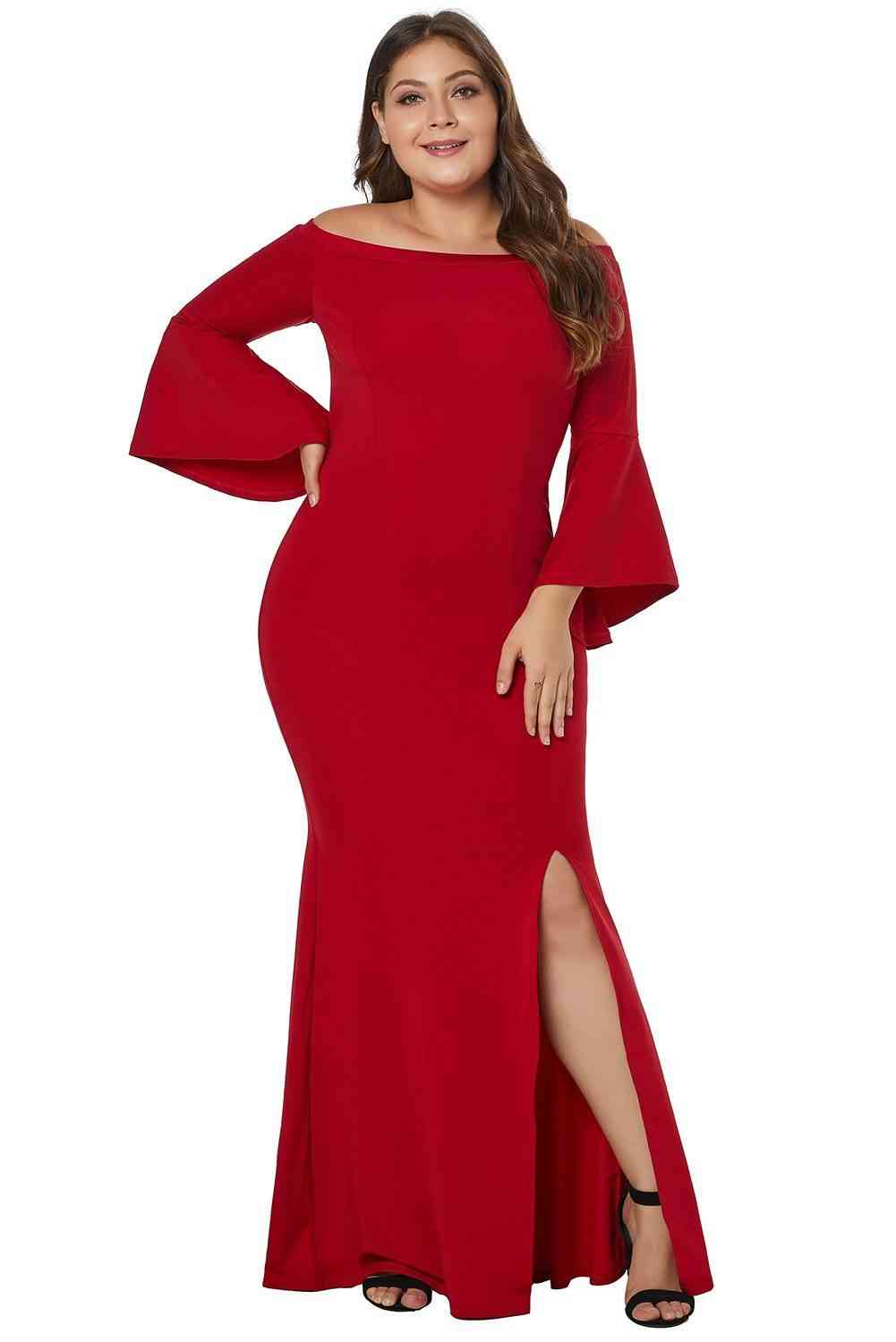 Elegantní červené šaty s rozparky přes rameno