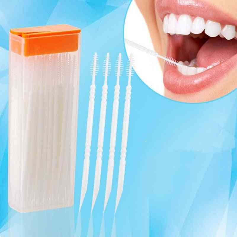 Kaksipäiset suunhoitoharjan hammastikkuja