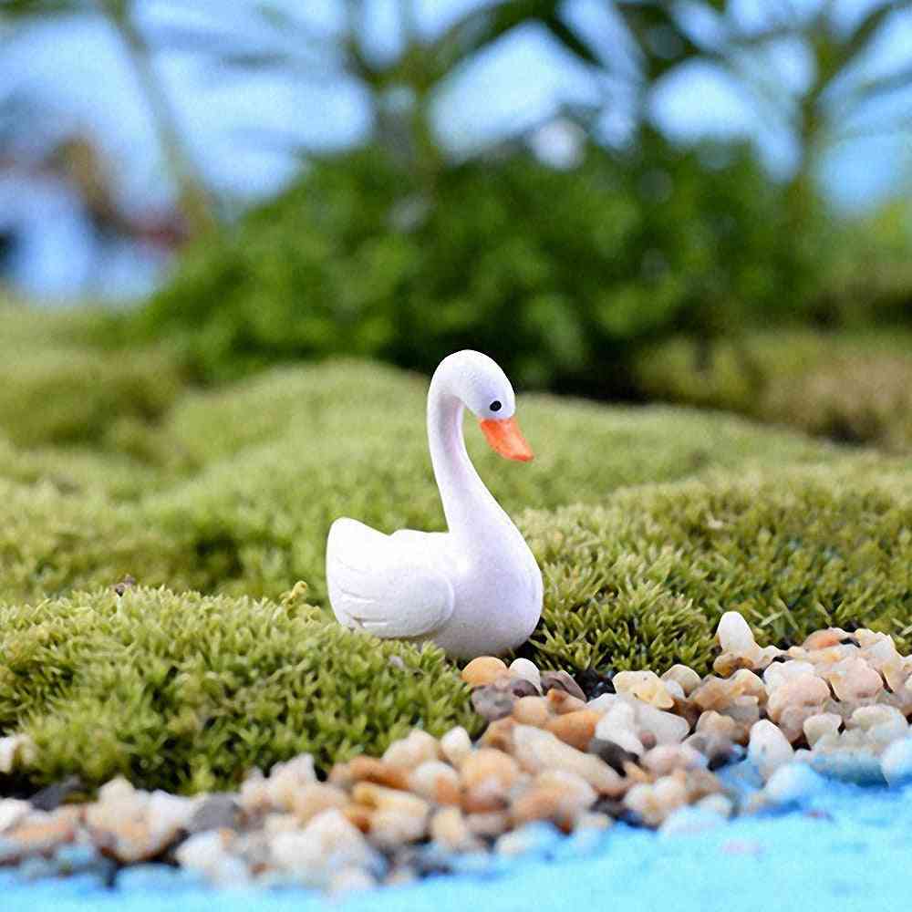 Mini Lovely White Black Swan Figurines