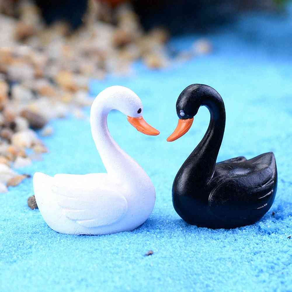 Mini Lovely White Black Swan Figurines