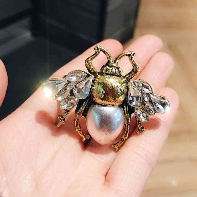 Retro Bee Crystal Pearl Brooches For Woman